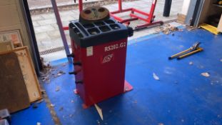 Wheel balancer