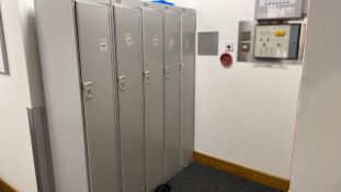 Bank Of 2 Locker