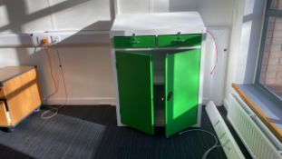 Large Lockable Cabinet With Draws