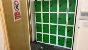Lockers Bay Of 3