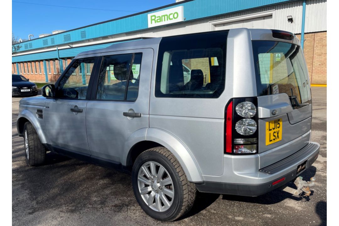 Land Rover Discovery LJ15 LSX - 2015 Model - Diesel - 2993cc Engine - Automatic Gearbox - Image 6 of 36