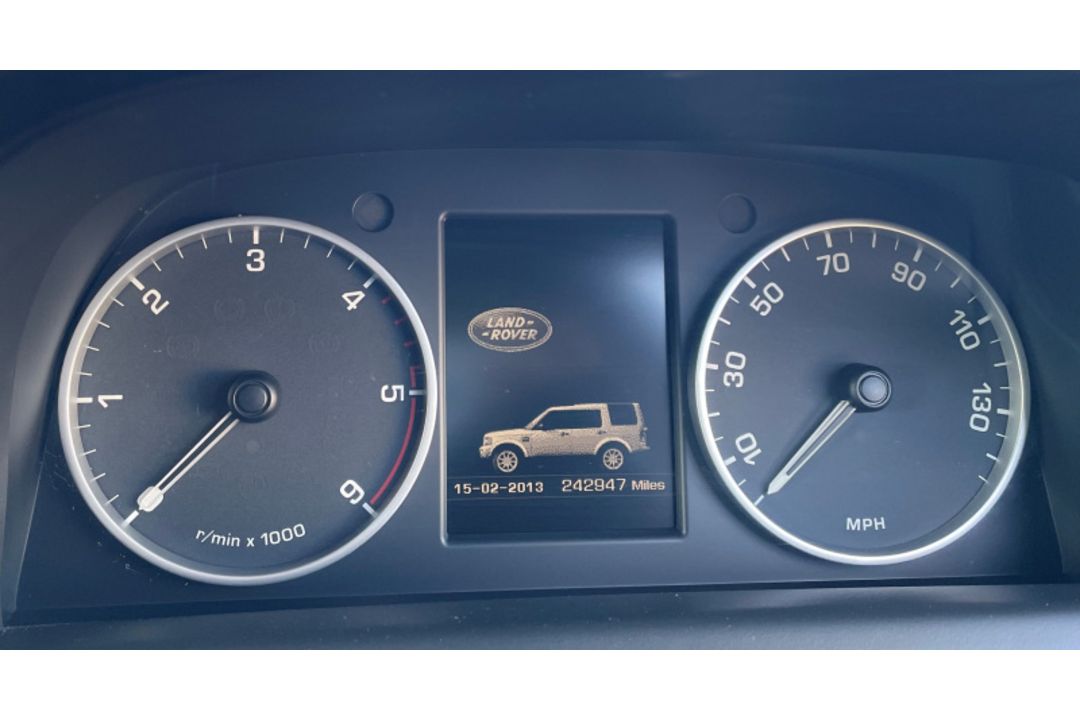 Land Rover Discovery LJ15 LSX - 2015 Model - Diesel - 2993cc Engine - Automatic Gearbox - Image 9 of 36