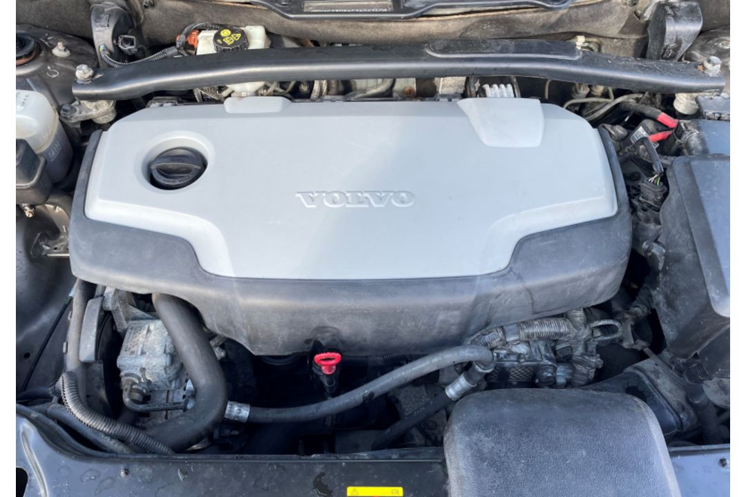 Volvo XC90 SE AWD D5 AUTO - Automatic - Diesel - 2.4L engine - 2011 model - 104,000 miles - 2 axle - Image 29 of 31