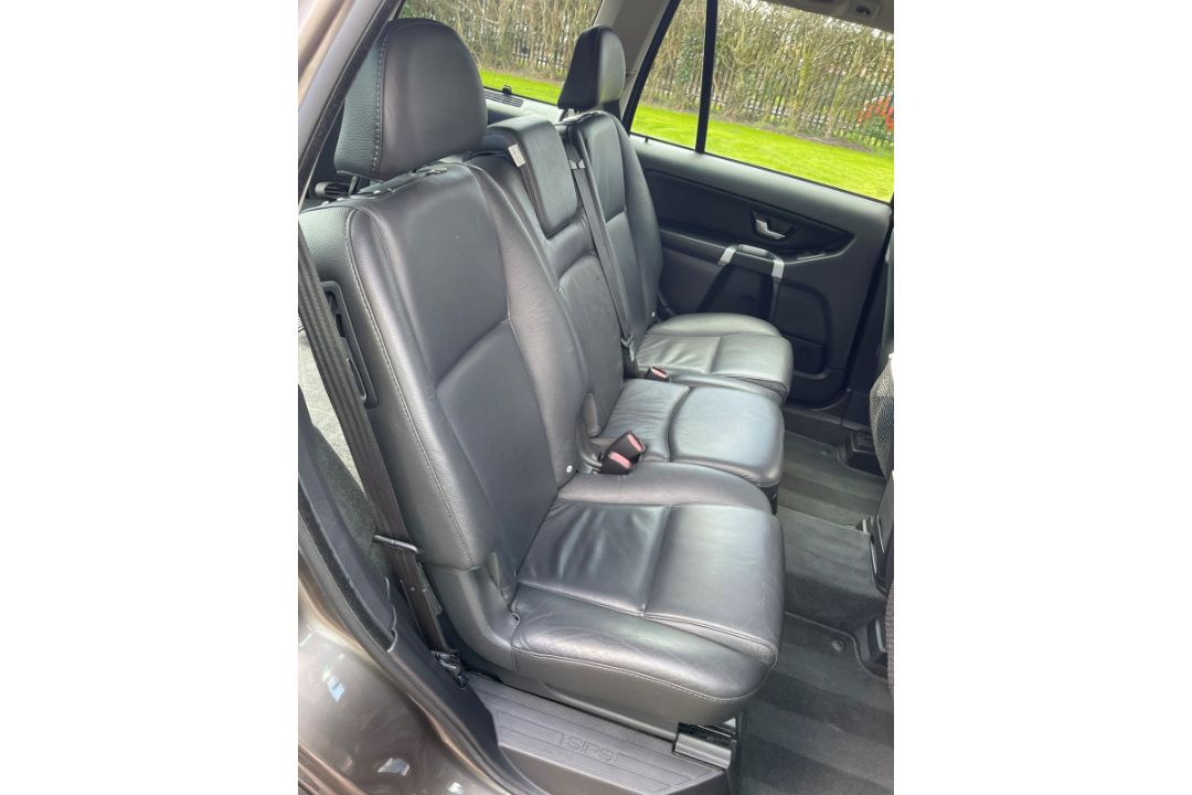 Volvo XC90 SE AWD D5 AUTO - Automatic - Diesel - 2.4L engine - 2011 model - 104,000 miles - 2 axle - Image 16 of 31