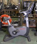 Life Fitness 95c lifecycle upright bike