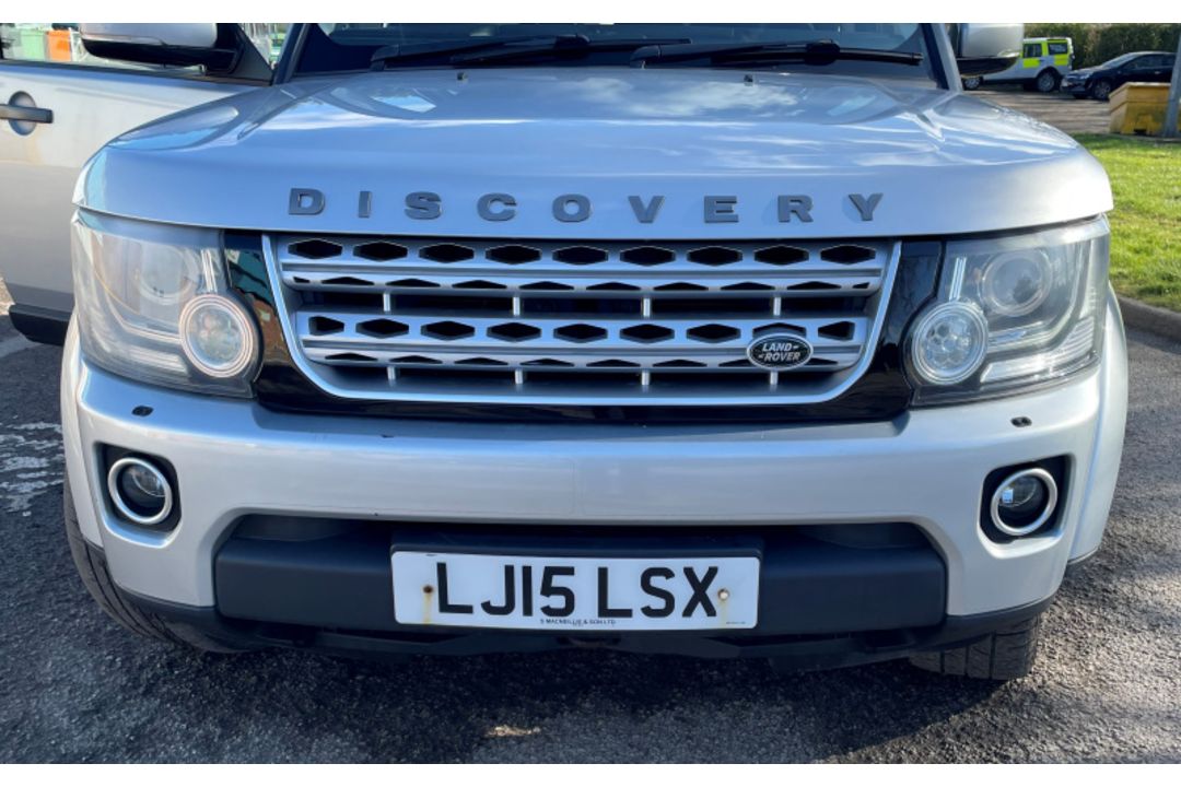 Land Rover Discovery LJ15 LSX - 2015 Model - Diesel - 2993cc Engine - Automatic Gearbox - Image 21 of 36