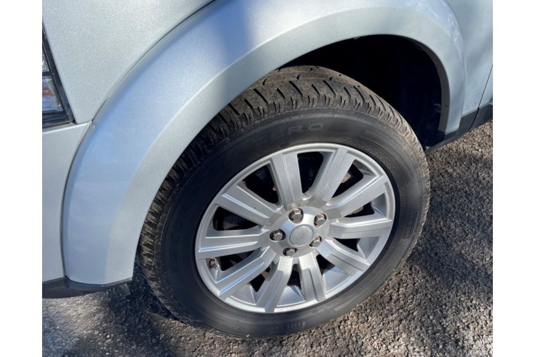 Land Rover Discovery LJ15 LSX - 2015 Model - Diesel - 2993cc Engine - Automatic Gearbox - Image 31 of 36