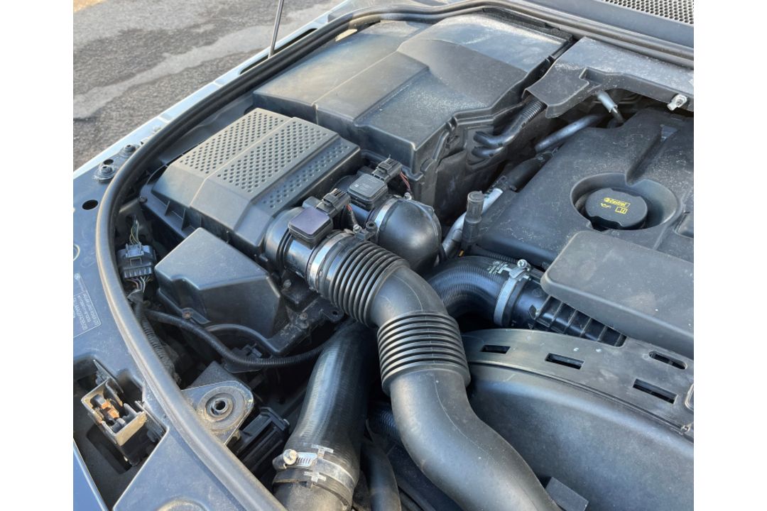 Land Rover Discovery LJ15 LSX - 2015 Model - Diesel - 2993cc Engine - Automatic Gearbox - Image 25 of 36