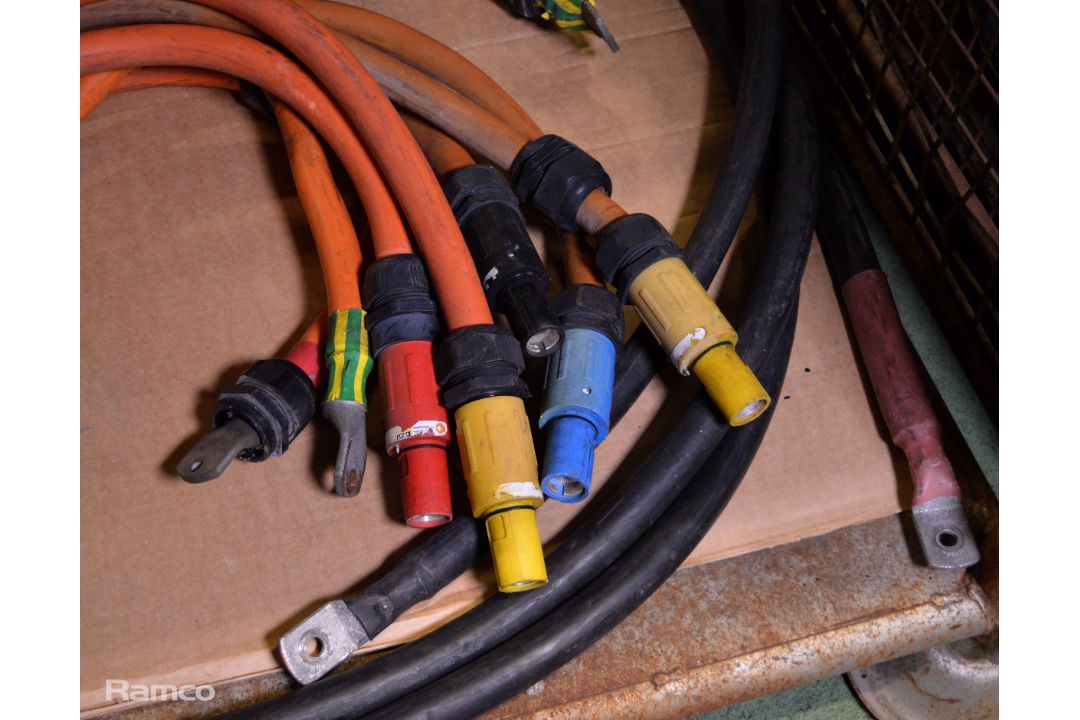 13x Heavy duty extension cables 600vac 660 amp 30mm diameter - Image 3 of 3