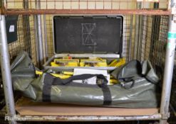 Portable lighting system 100-130V with case and tripods in carry bag