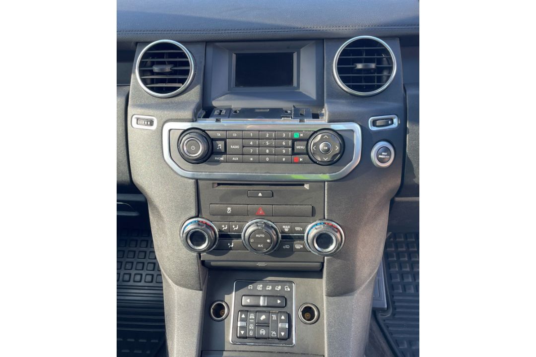 Land Rover Discovery LJ15 LSX - 2015 Model - Diesel - 2993cc Engine - Automatic Gearbox - Image 11 of 36