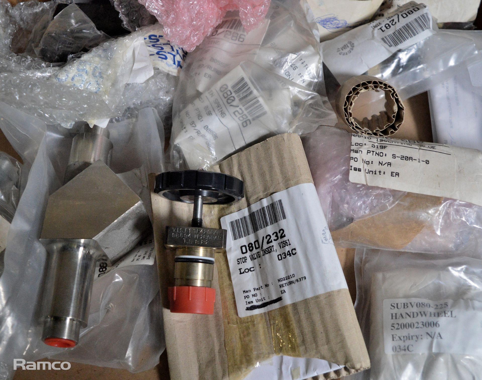 Various mechanical spares, valves, seals, pumps - Image 5 of 8
