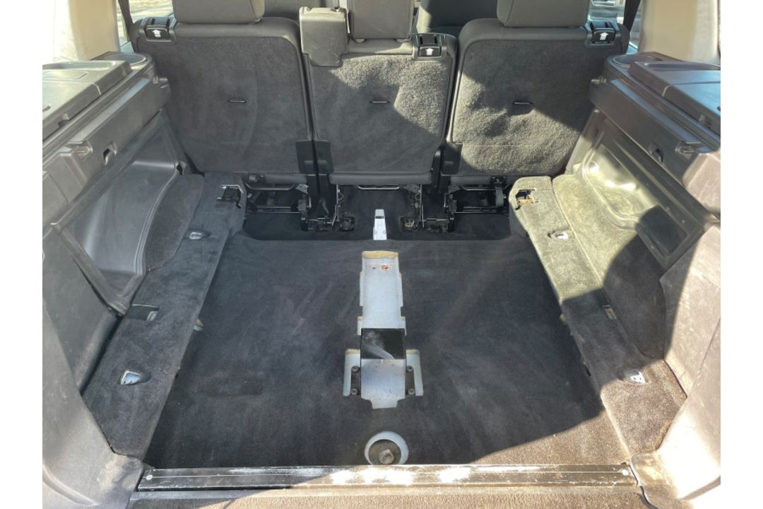 Land Rover Discovery LJ15 LSX - 2015 Model - Diesel - 2993cc Engine - Automatic Gearbox - Image 20 of 36