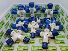 10 x 16a ray gun 3-way adaptor