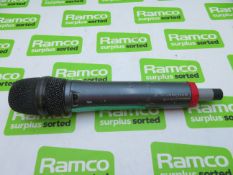 Sennheiser ew 300 g3 wireless microphone