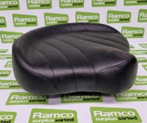 Pearl Roadster drum throne (seat only)