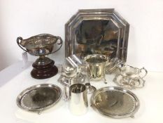 A collection of Epns including a rose bowl with frog and wooden socle base (with base: 20cm x d.