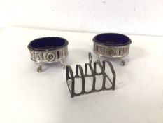A Birmingham silver toastrack (40g), two Epns footed salts with glass inserts (3)