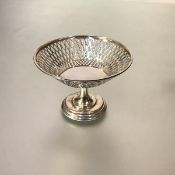 A George V small silver tazza, Walker & Hall, Sheffield 1912, with trellis-pierced circular basket