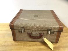 A Skyline vintage suitcase, initial S to top, measures 20cm x 41cm x 39cm