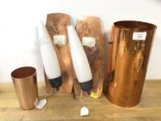 Copper light fixtures including two wall sconces, a tubular ceiling light (30cm h) (a lot)