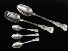 EARLY 19TH CENTURY SILVER KINGS PATTERN SALAD SERVERS & 3 QUEENS PATTERN TEASPOONS, Adams & Chawner