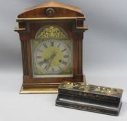 VINTAGE WOODEN CASED CHIMING MANTEL CLOCK, 33 x 26cms, and a chinoiserie decorated papier mache desk