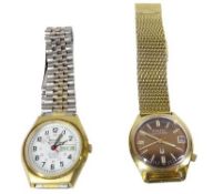 BULOVA ACCUTRON GENTLEMAN'S WRISTWATCHES (2), tuning fork dial set with baton markers and date