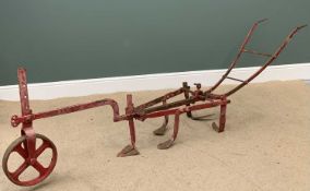 VINTAGE FARM IMPLEMENT plough, 275cms L