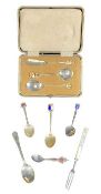 CASED & LOOSE SILVER CUTLERY & COLLECTOR'S SPOONS to include a Sheffield 1911 set for butter,