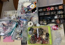 JEWELLERY MAKER'S ACCESSORIES & STOCK - a large parcel