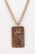 9CT GOLD WELSH DRAGON & DAFFODIL RECTANGULAR PENDANT, hallmarked with dragon, on 9K gold circular