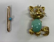 18CT & 9CT GOLD BROOCHES (2) to include a Ben Rosenfeld eighteen carat gold whimsical cat brooch
