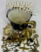 SWING HANDLE ENAMELLED JAM PAN & CONTENTS - to include vintage and later brassware and other metal