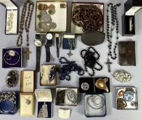 VINTAGE & LATER JEWELLERY GROUP - to include an 18ct gold and platinum three stone diamond ring,