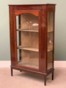 EDWARDIAN INLAID MAHOGANY SINGLE DOOR DISPLAY CABINET, 155cms H, 92cms W, 36cms D