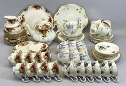 ROYAL ALBERT COUNTRY ROSES TEAWARE - 26 pieces and a quantity of other teaware in various patterns