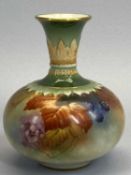 ROYAL WORCESTER 110 VASE - 10cms tall