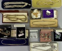 COSTUME JEWELLERY COLLECTION - to include a wide gate link bracelet with padlock clasp, base