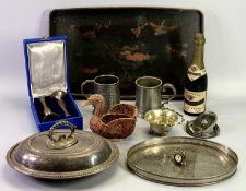 MIXED COLLECTABLES GROUP - to include a Japanese lacquerwork tray, EPNS entree dish, pewter and