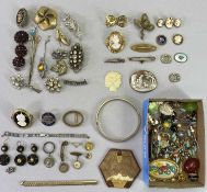 VICTORIAN & LATER PRECIOUS METALS & COSTUME JEWELLERY, ETC - within a lidded fabric covered box,