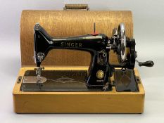 CASED SINGER HAND CRANK SEWING MACHINE - in good presentable condition