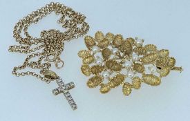 9CT GOLD DIAMOND CRUCIFIX PENDANT on 9ct gold chain, together with yellow metal pearl set bar