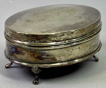 GEORGE V SILVER OVAL RING BOX, of plain form, on four paw feet, Birmingham 1919, makers Jones &