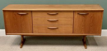 MID-CENTURY LONG TEAK SIDEBOARD - a stylish example with three central drawers flanked by two