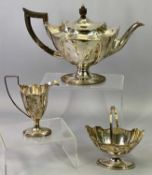 3 PIECE SILVER TEA SERVICE - London 1909, Maker Thomas Bradbury & Sons Ltd, consisting segmented