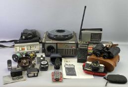 KODAK CAROUSEL SLIDE PROJECTOR, pair of 10 x 50 field binoculars in pigskin case, various fishing