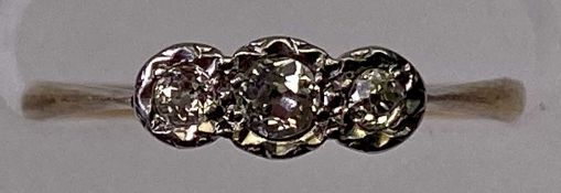 9CT GOLD & PLATINUM 3 STONE DIAMOND RING - 0.15ct the largest central stone, Size O, 1.6grms