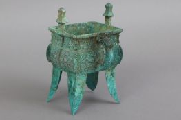 Chinesisches Ding im Stile der Shang-Dynastie