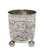 Kugelfußbecher. Silber, innen vergoldet, außen Reste von Vergoldung.